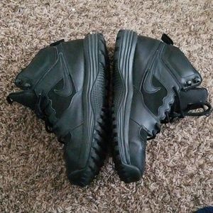 Nike tactical boots
